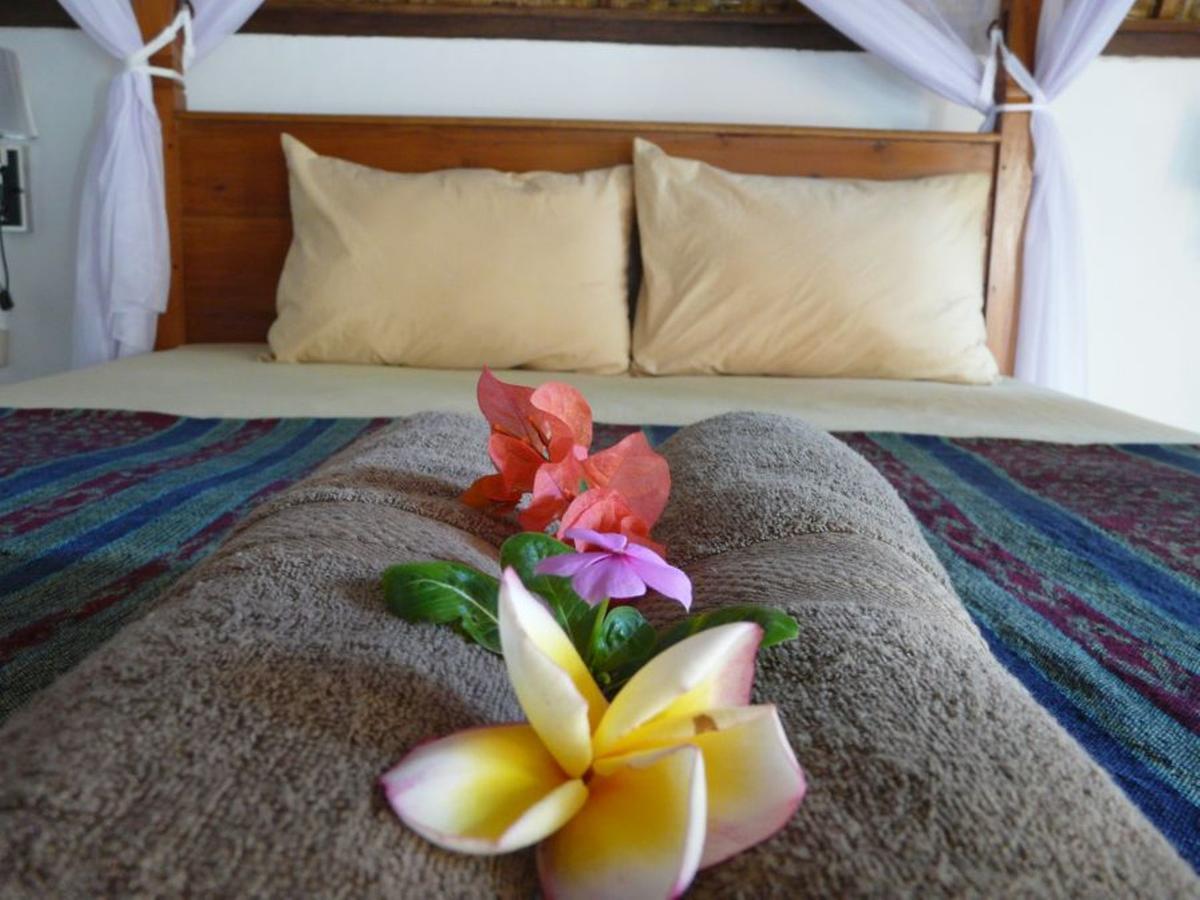 Toro Toro Bungalow Gili Air Exterior photo