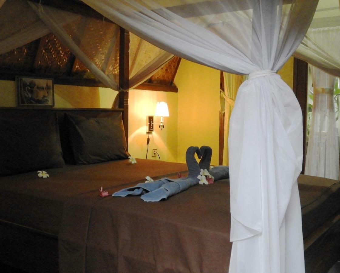 Toro Toro Bungalow Gili Air Exterior photo